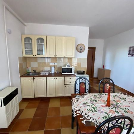 Апартаменты Gabi Lux Apartman Хайдусобосло Экстерьер фото